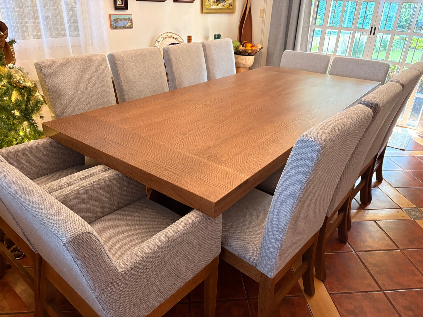 Comedor modelo Isabel (mesa y 10 sillas) | Mublia Home