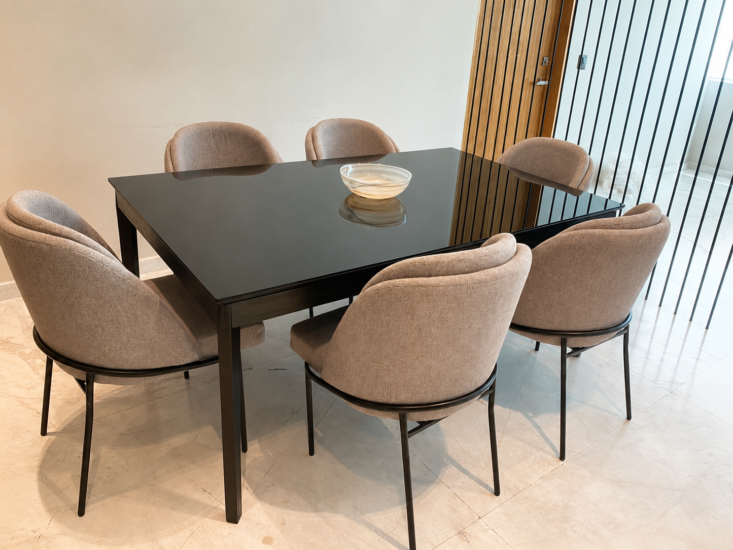 Mesa de comedor modelo NOIR | Mublia Home