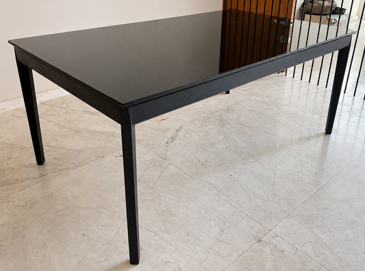 Mesa de comedor modelo NOIR | Mublia Home